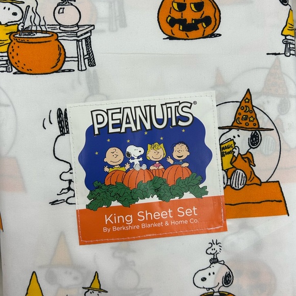 Peanuts Halloween King Sheet Set - Orange and White - Picture 1 of 3